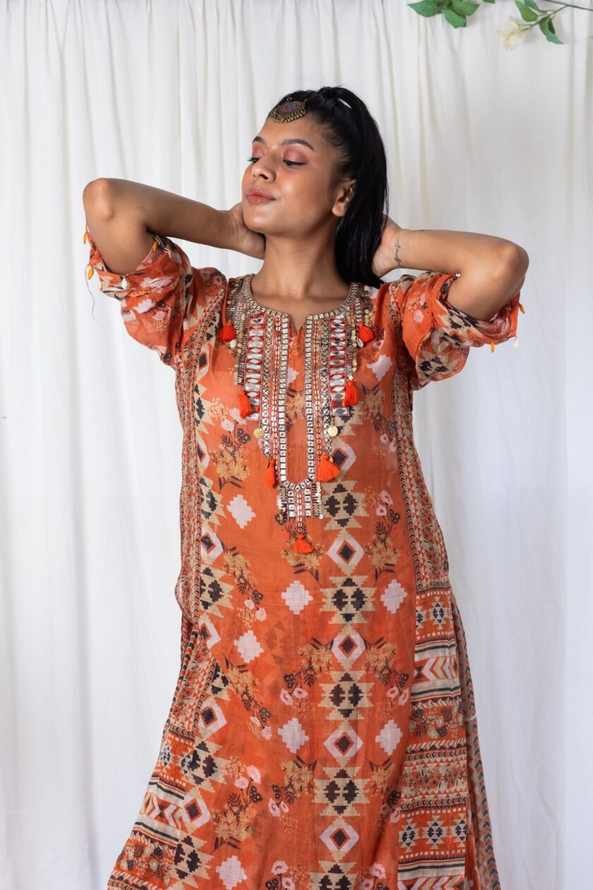 Sunburnt kilim printed kurta with skirt - Image 5