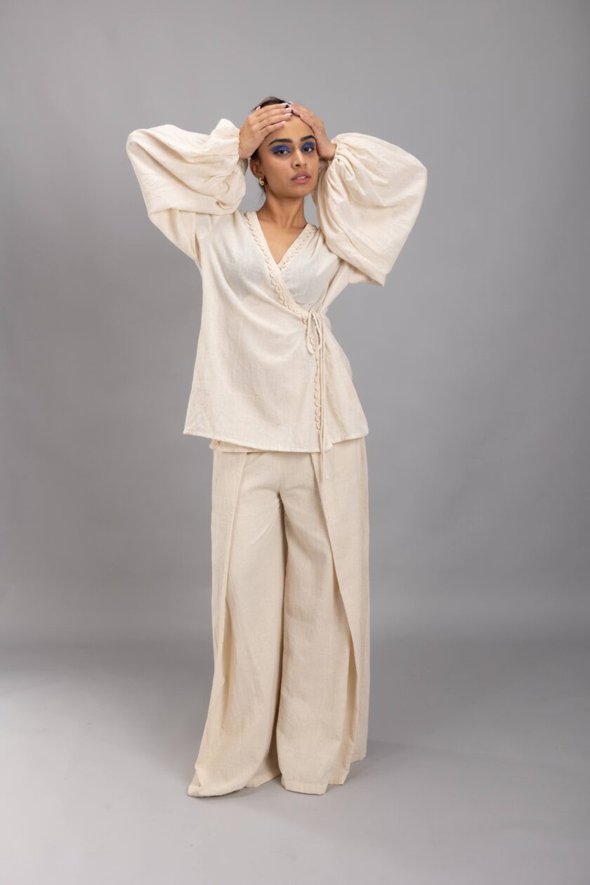 Inverted pleated trousers