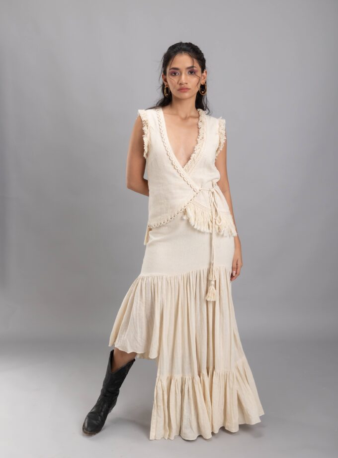 Layered skirt with uneven hem