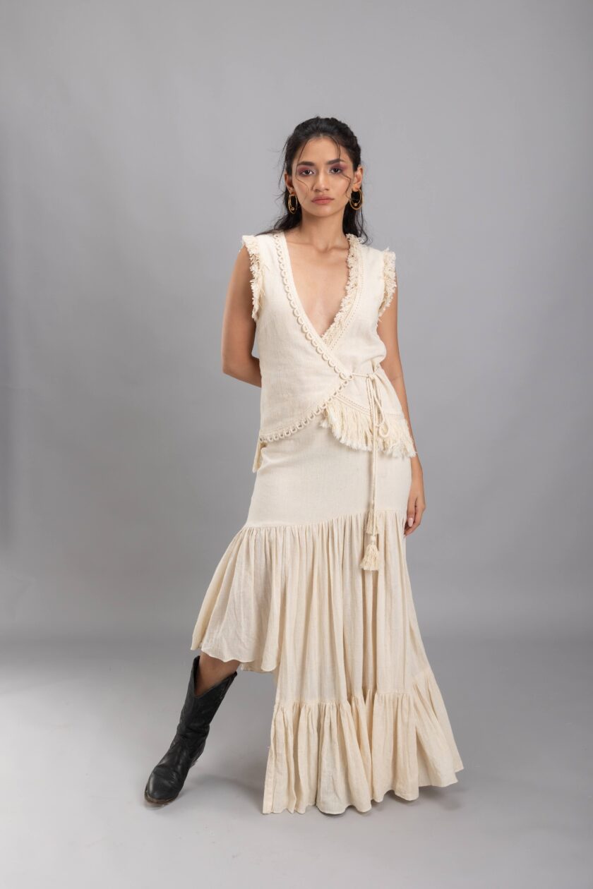 Layered skirt with uneven hem