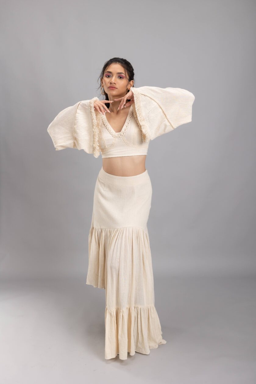 Crop top with Angel sleeves - Image 2