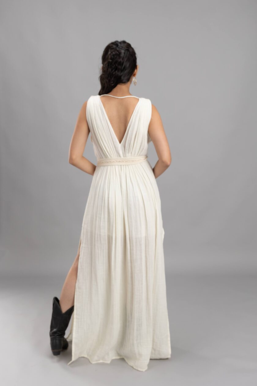 Gathered dress with an embellished belt - Image 2