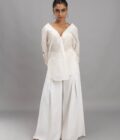 Top with a inward pleat