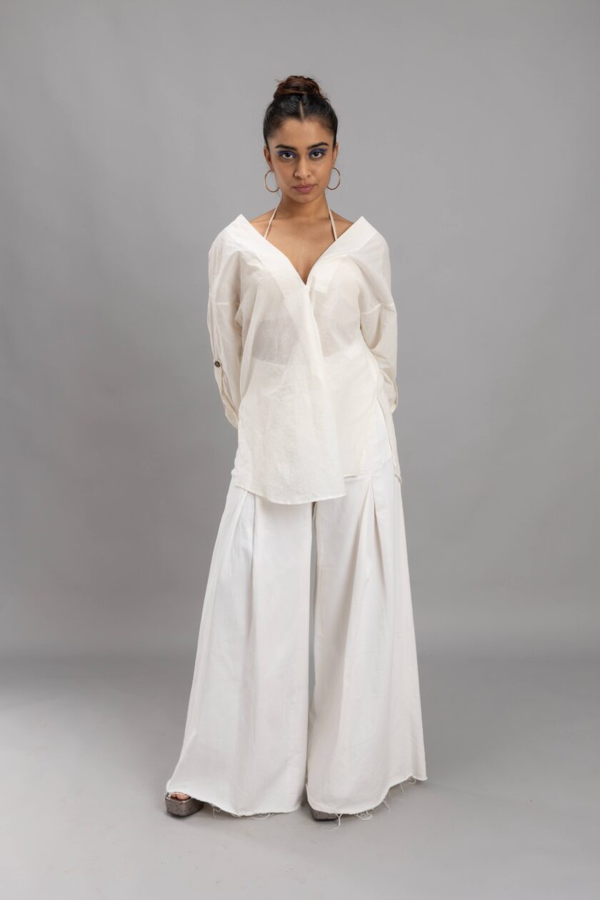 Top with a inward pleat