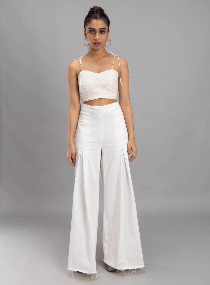 Crop top detailed with gathers