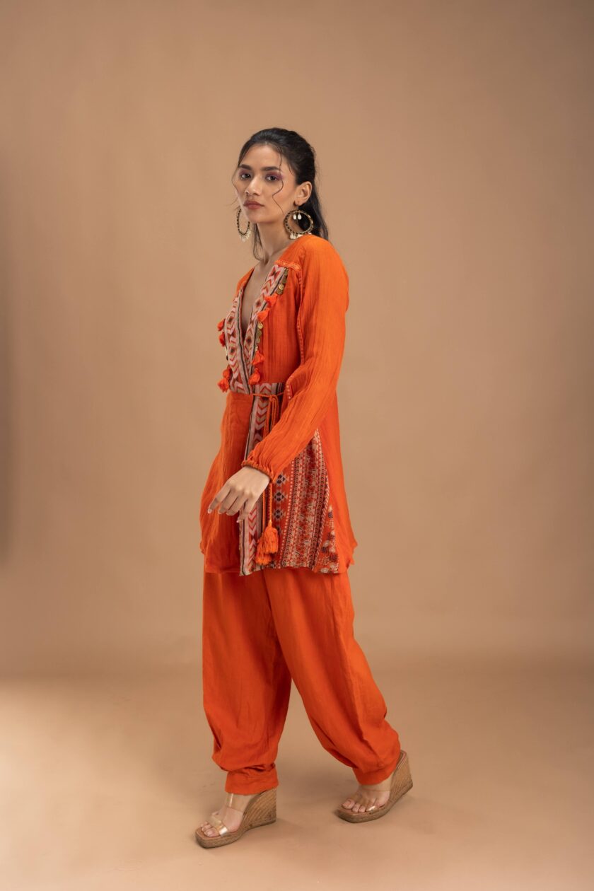 Sunburnt silk overlapping kurta with pants - Image 2