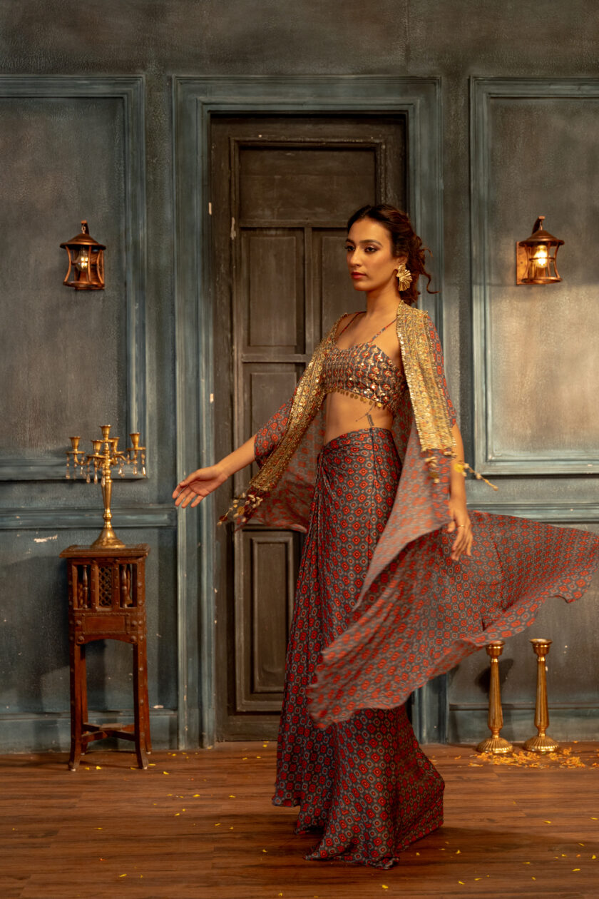 Teal checks printed silk draped skirt with  embroidered choli and cape - Image 3