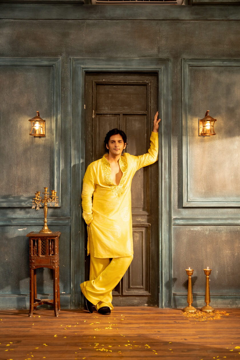 Yellow silk kurta set with mirror work embroidery - Image 2