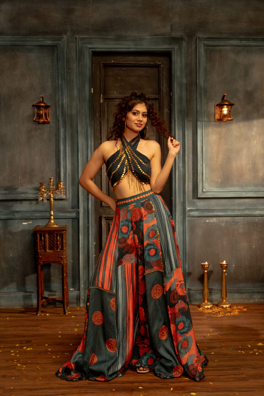 Teal patchwork palazzo set with draped choli - Image 4