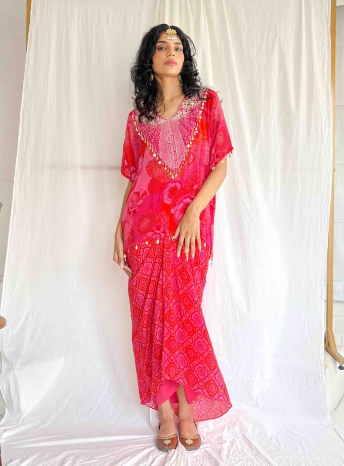 Pink silk printed embroidered kaftan with a draped skirt